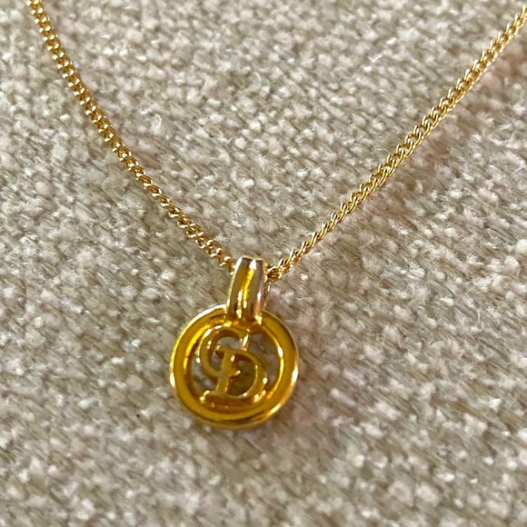 Dior Jewelry - Authentic Vintage Christian Dior Gold Pendant Necklace